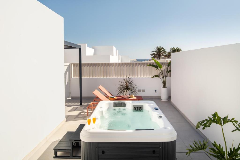 Nazaret Beach Adults Only